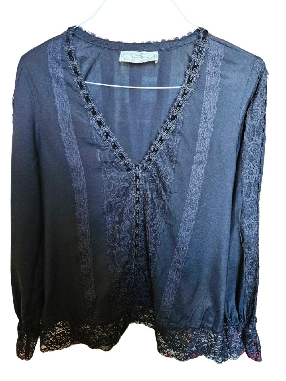 Beyond Vintage Black Lace Blouse With Velvet Ribbon 🎀 ✨️